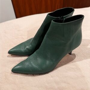 Elegant Green Ankle Boots
